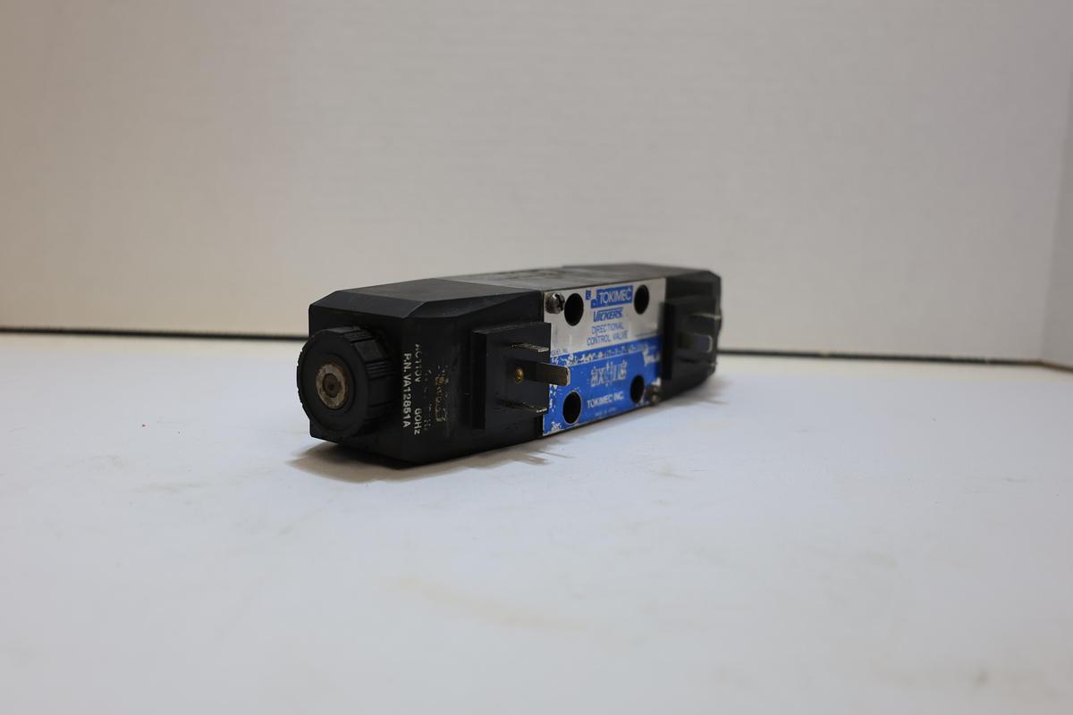 Used TOKIMEC DG4V-3-6C-M-U1-T-7-50-JA65 Directional Control Valve – Hydraulic Solenoid Valve 