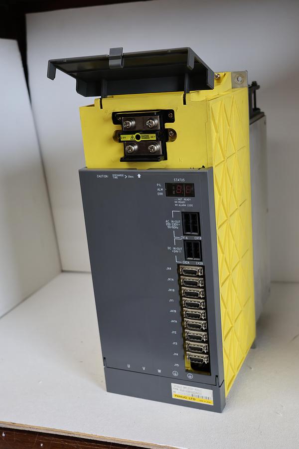 Used FANUC A06B-6088-H222 #H500 Spindle Amplifier Module