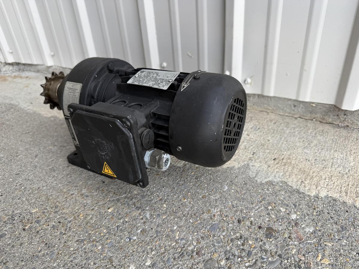 Used NORD SK 63S/4 Electric Motor – 3-Phase 0.12kW / 0.14kW – 230/400V – IP55 GHA-14