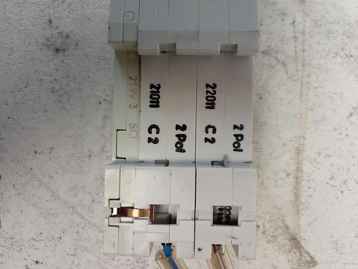 Used SIEMENS 5SX22 C2 2-Pole 6A 400V 5SX9100HS Circuit Breaker GH103