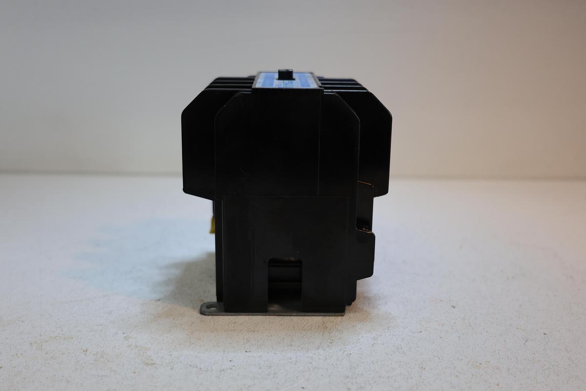 Used Fuji Electric FMC-3 Magnetic Contactor 3-Phase 220–550V Used Working Pull