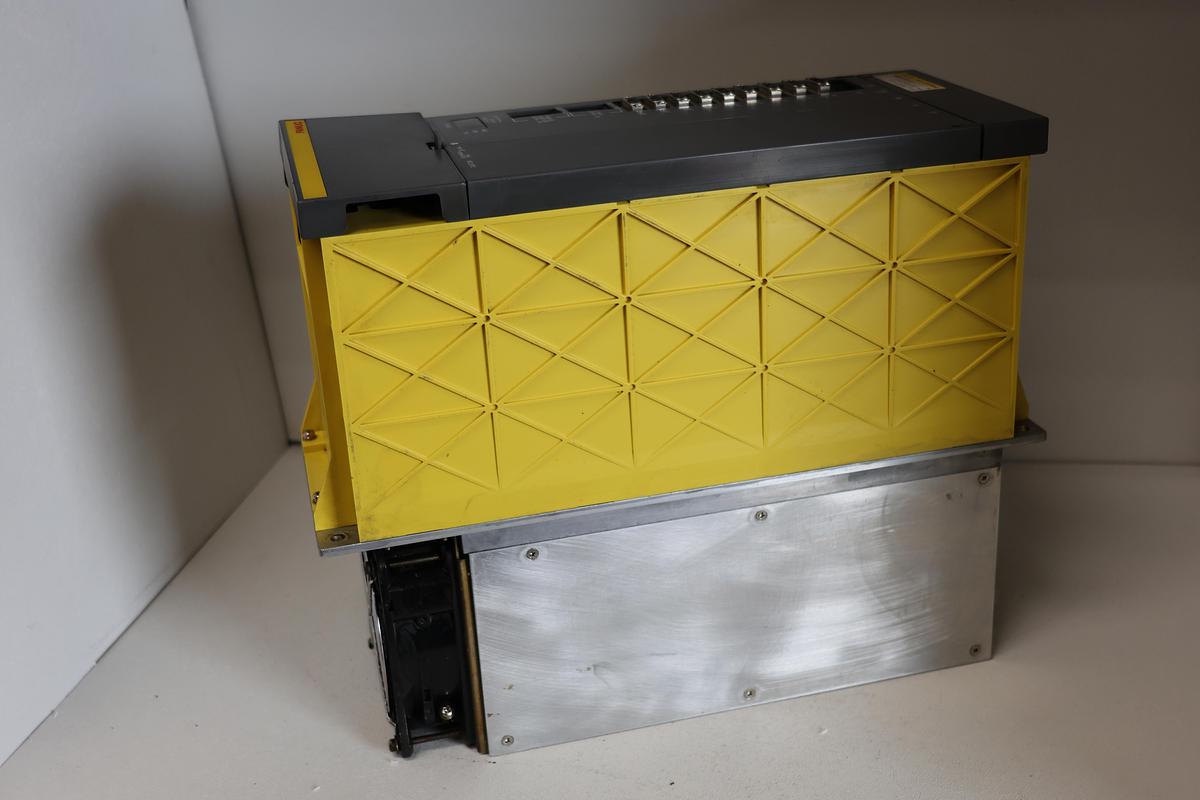 Used FANUC A06B-6088-H222 #H500 Spindle Amplifier Module