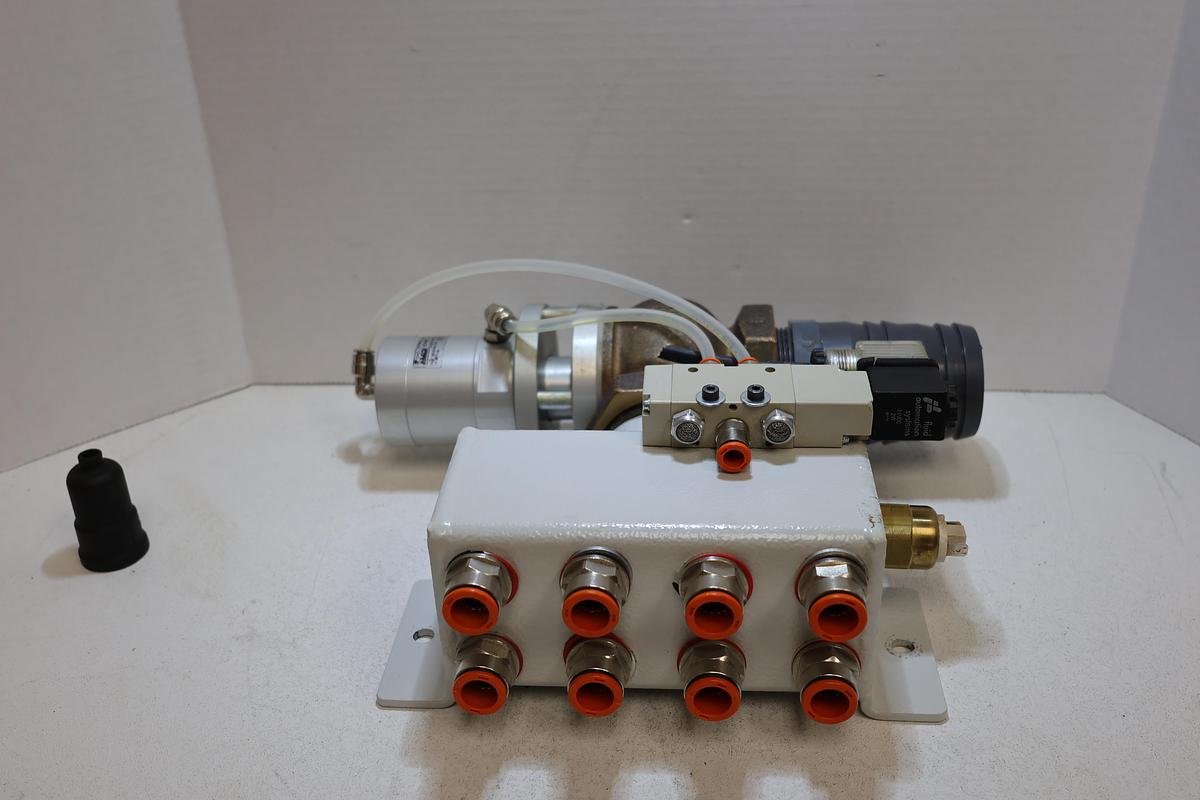 Used UNITEAM CNC Pneumatic Valve Assembly PN16 Vesta Actuator Manifold Used