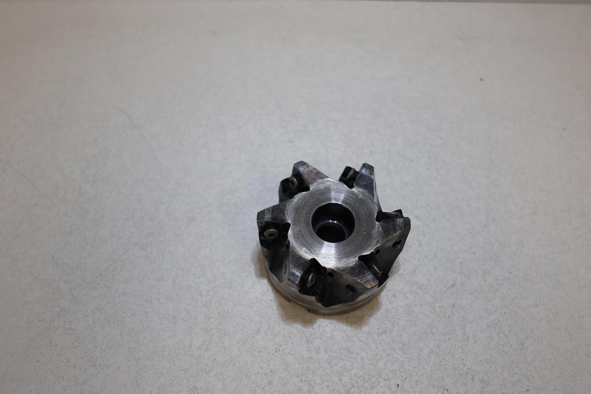 Used 114350546C5CV Indexable Face Mill Shell Mill Cutter w/ Carbide Inserts Used
