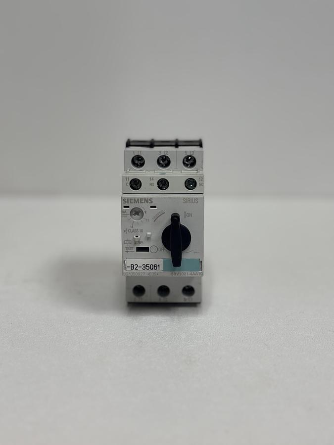 Used Siemens 3RV1021-4AA10 Circuit Breaker GHC-40