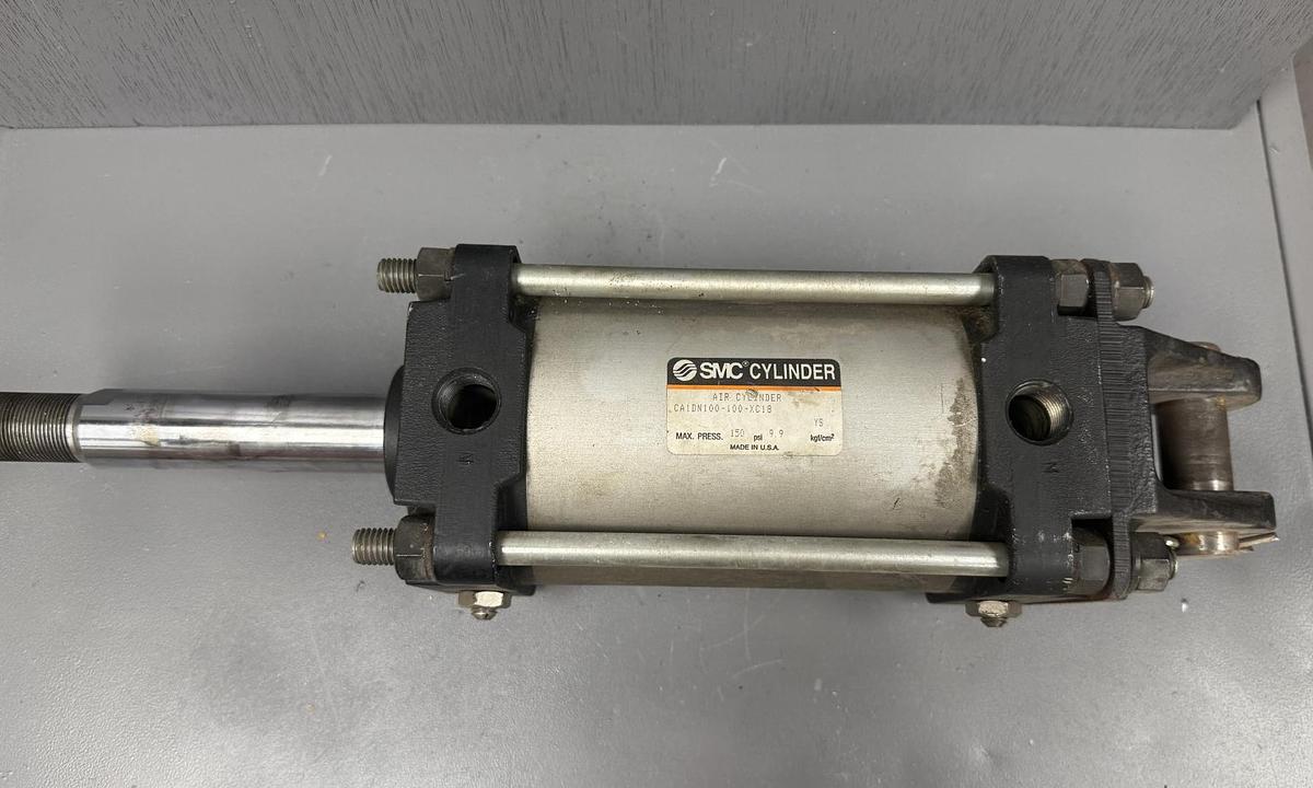 Used SMC Pneumatic Air Cylinder CA1DN100-100-XC18 GHC-8