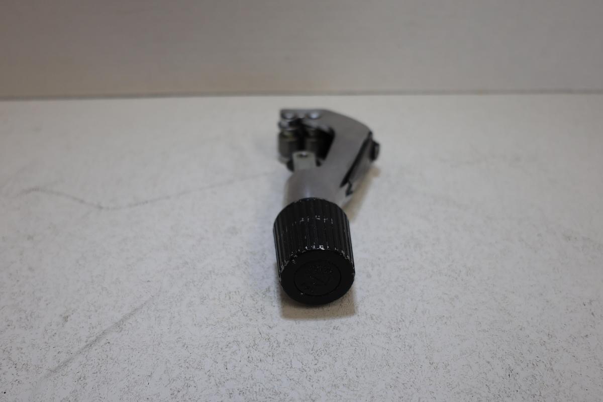 Used Imperial Eastman TC1000 Tube Cutter 4mm-28mm