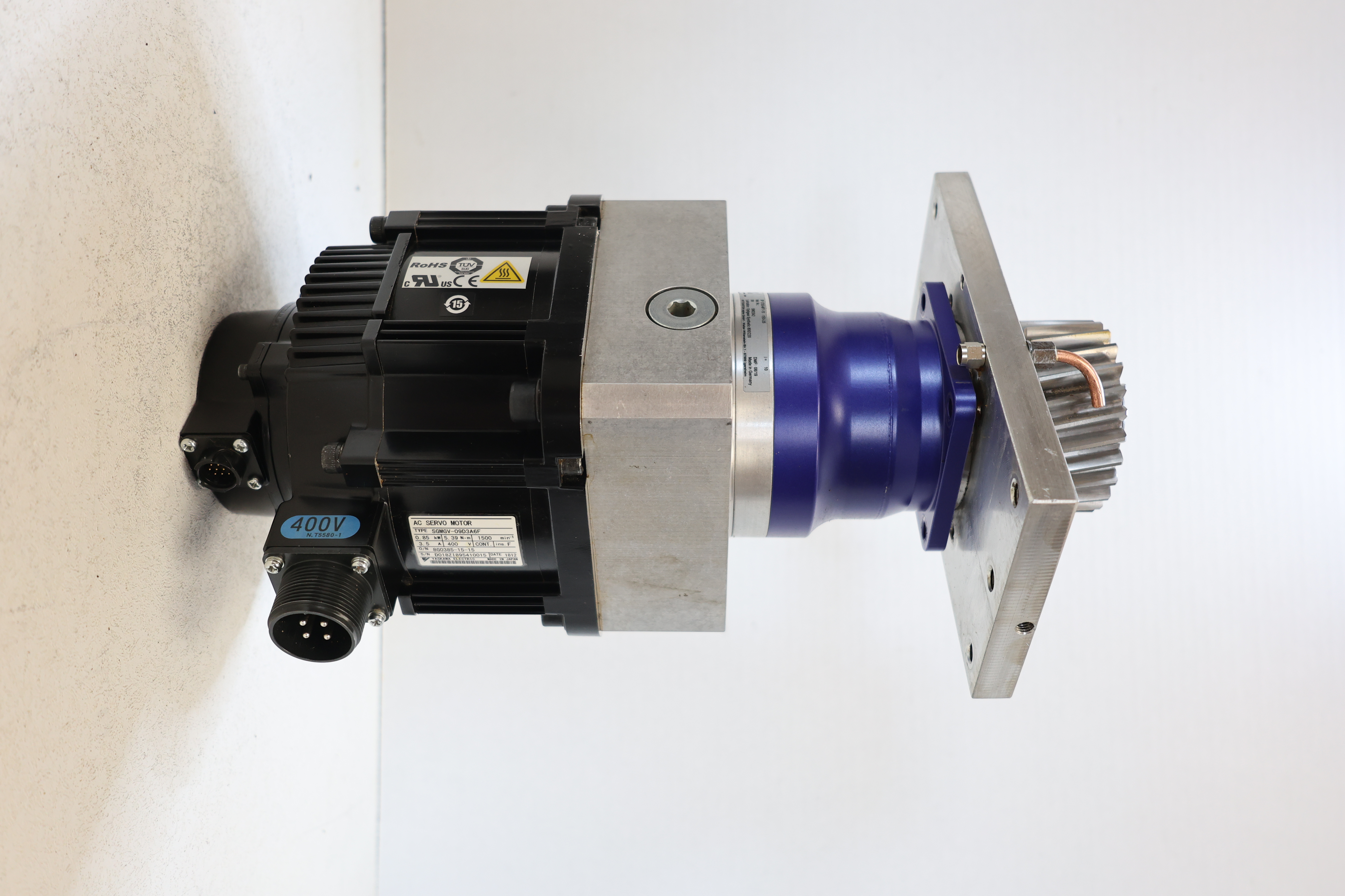Used Yaskawa SGMGV-09D3A6F Servo Motor Wittenstein SP 075S 10:1 Gearbox
