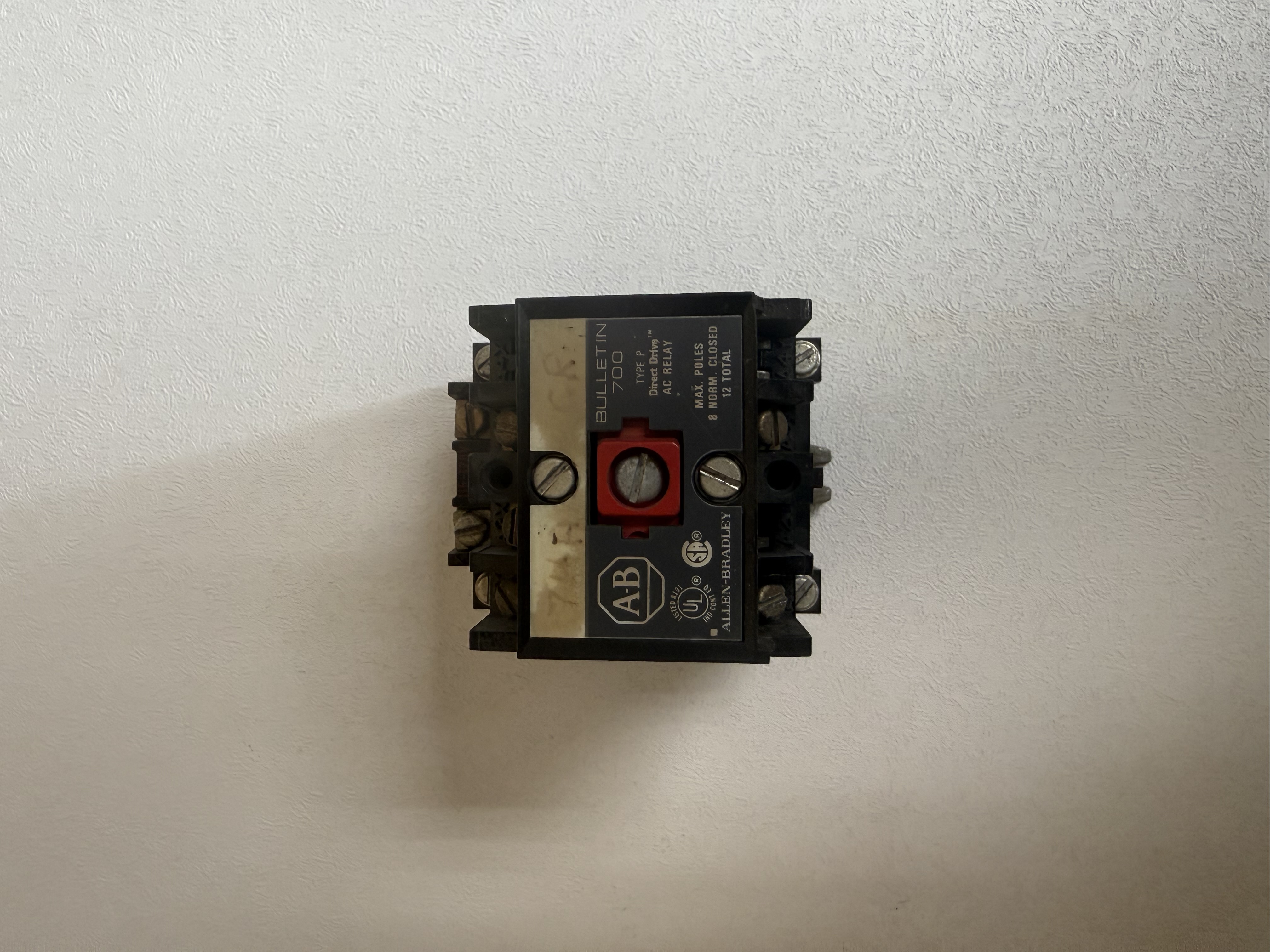 Used Allen-Bradley Bulletin 700, Type N, 700-P800A1, AC Control Relay GHC-31