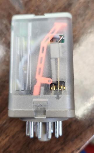 Used Telemecanique RUN33A22 BD 24VDC - GHGC-D20