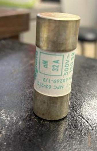 Used Lot of 3 - LEGRAND NFC 63-213 32 Amp 500 Volt Fuses - GHB-63-D18