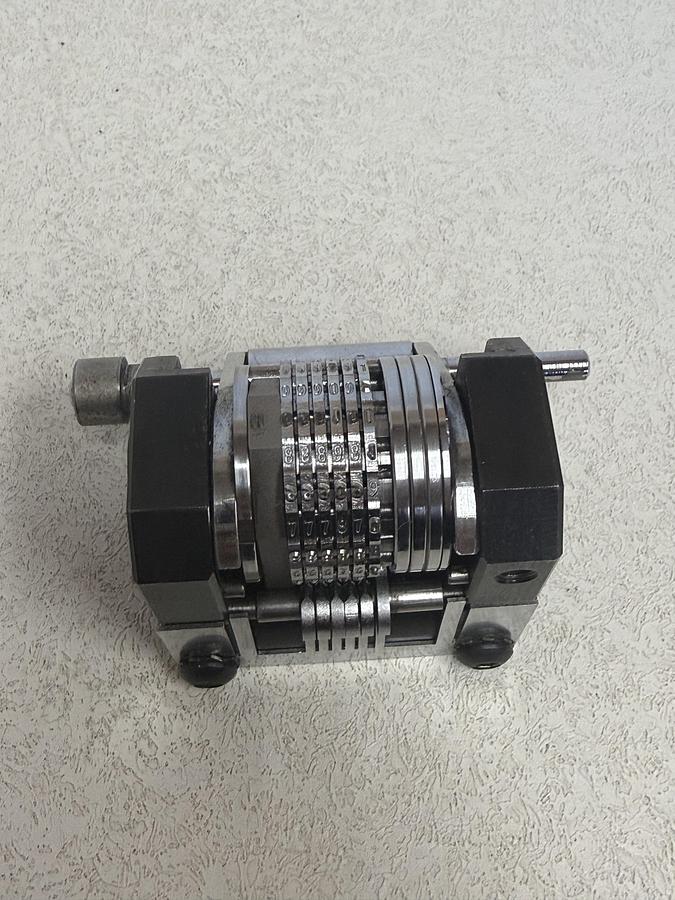Used Pryor Series 2000 6 Digit (1/2" total width) Auto Numbering Head - GHA-117