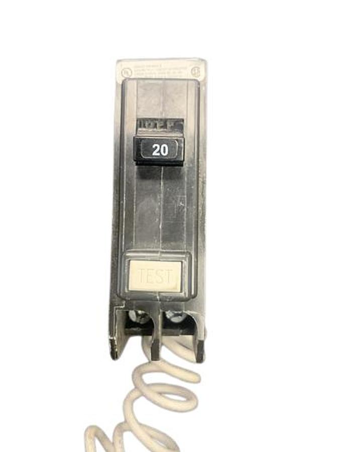 Used Eaton Quicklag 20 Amp GFCI Circuit Breaker – 1 Pole 