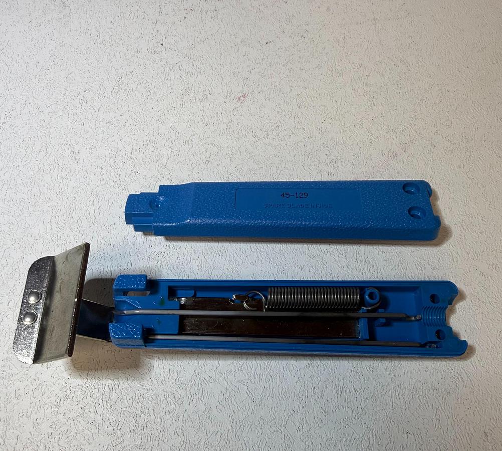 Used Ideal Industries 45-129 1-1/2 IN OD Swivel-Blade Cable Stripper GHGC-8