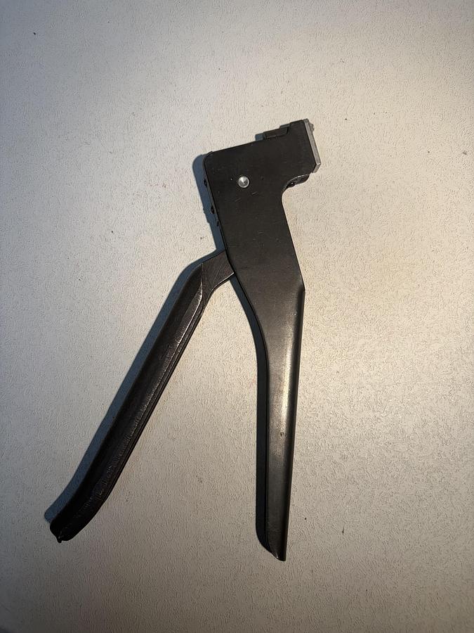 Used Avdel Rivet Gun Type 7161 GHC-18