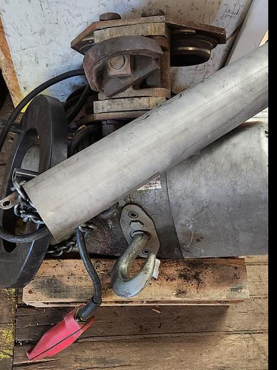 Used CM Lodestar 2 Ton Model R Electric Chain Hoist 8 FPM 208-240/440-480V - GHA-UP