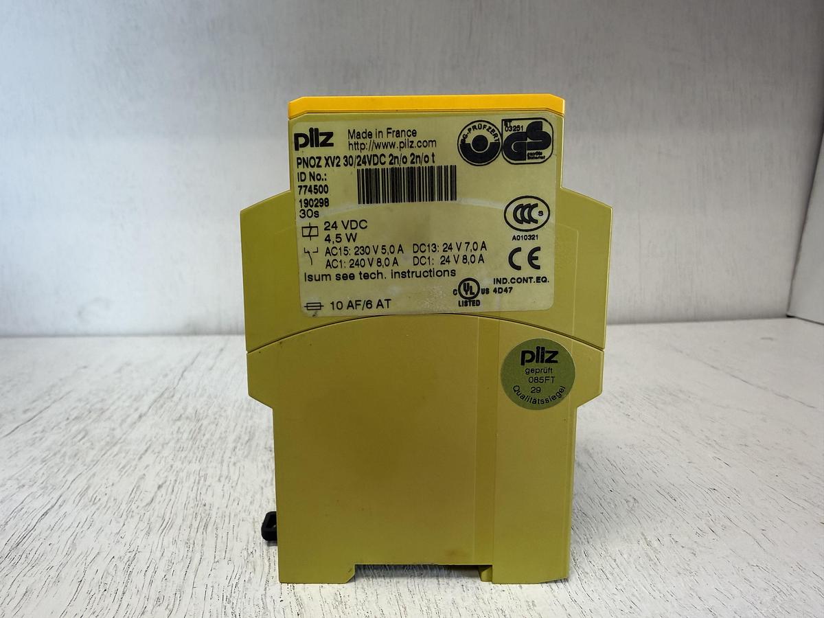 Used PILZ PNOZ XV2 30/24VDC 2n/o 2n/ot Relay 4.5W GHA-179