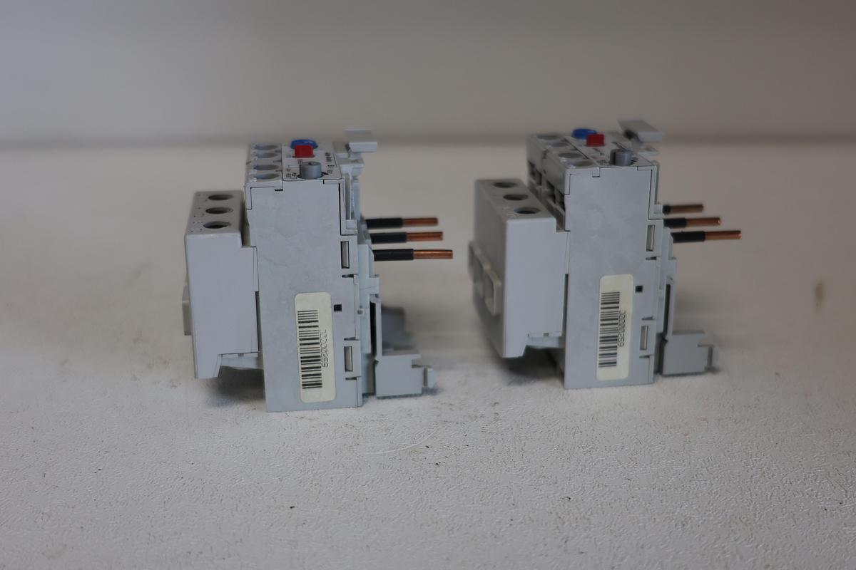 Used (LOT of 2)Allen-Bradley Contactor 193-EA2HC Series B – Reliable Industrial Motor Protection GHA 182