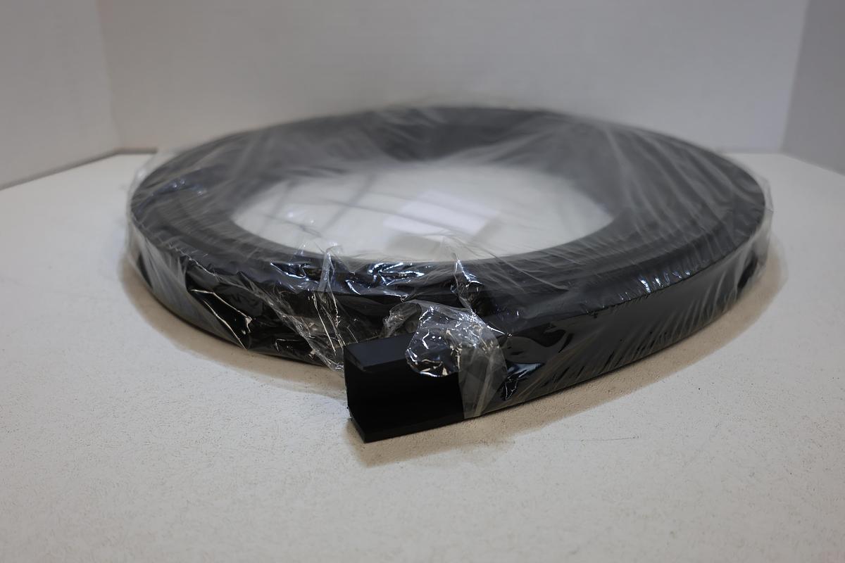 McMaster-Carr Neoprene Rubber Trim 3/4" x 5/8" x 10 Ft New Sealed