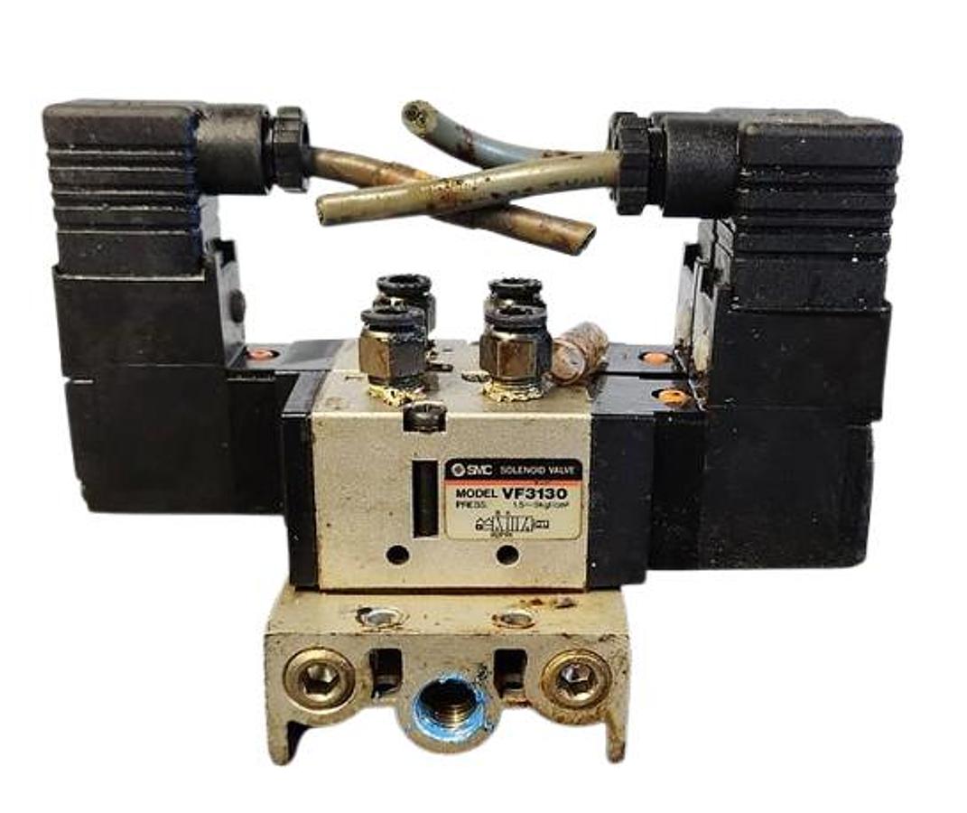 Used ﻿Mori Seiki CNC Vertical Mill SMC Solenoid Valve Ass’y VF3130