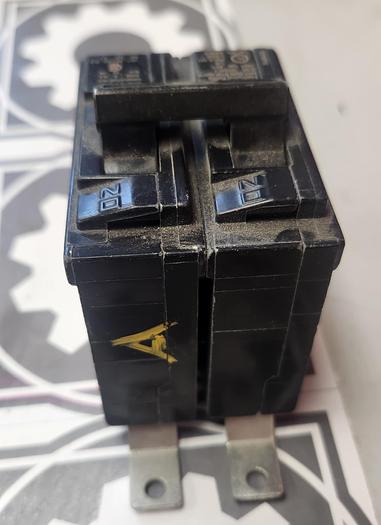 Used Siemens E82615 50A Circuit Breaker 2 Pole 120/240V L-5538 Bolt-On - GHA-136