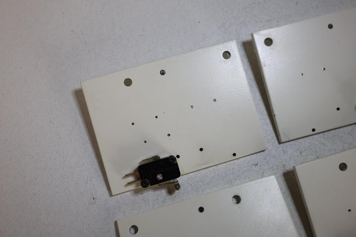 Used Lot 4 Agilent Industrial Mounting Plate w/ Saia-Burgess Limit Switch Automation Sensor Assembly GHA-185