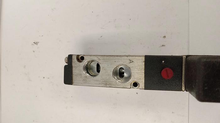 Used Neuma NV-6521 1/4" Pneumatic Valve GH501