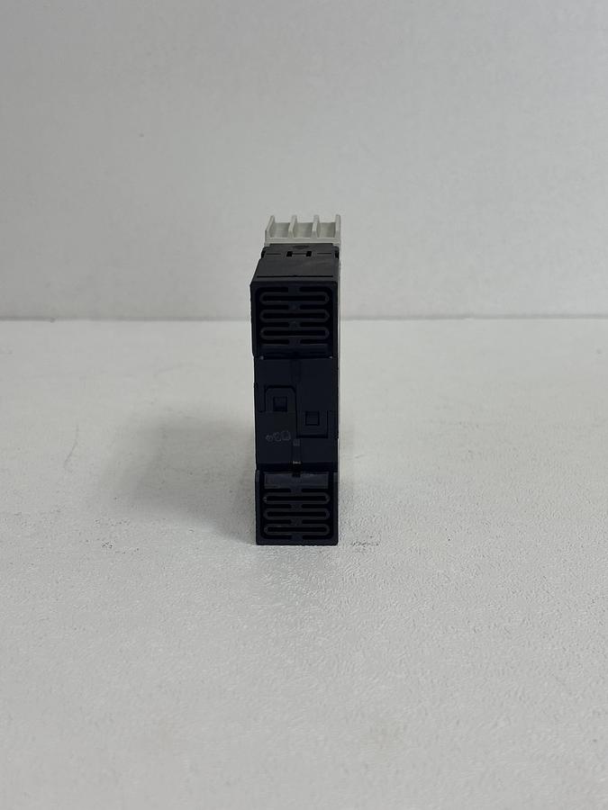 Used Siemens 3RP1555-1AP30 SIRIUS Electronic Timing Relay GHC-40