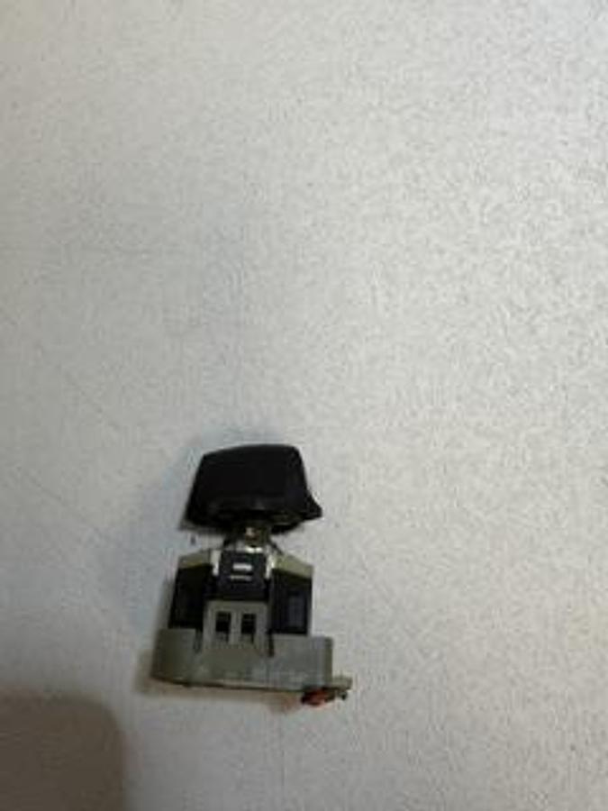Used Fuji Electric AC09-RY Rotary Switch GHGC-4