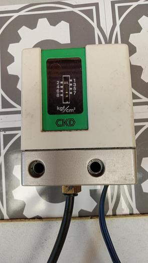 Used CKD Pressure Switch APE Series 125/250VAC 15 AMP 9.9 Max Press - GHB-51