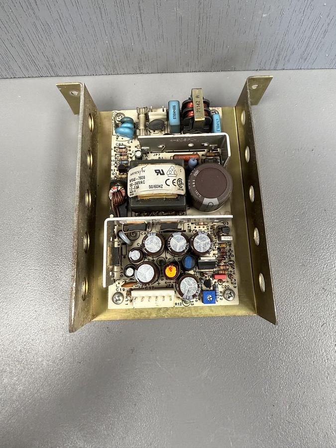 Used Artesyn NFS40-7608 Switching Power Supply 240VAC 50/60Hz 720132-J77 GHA-17