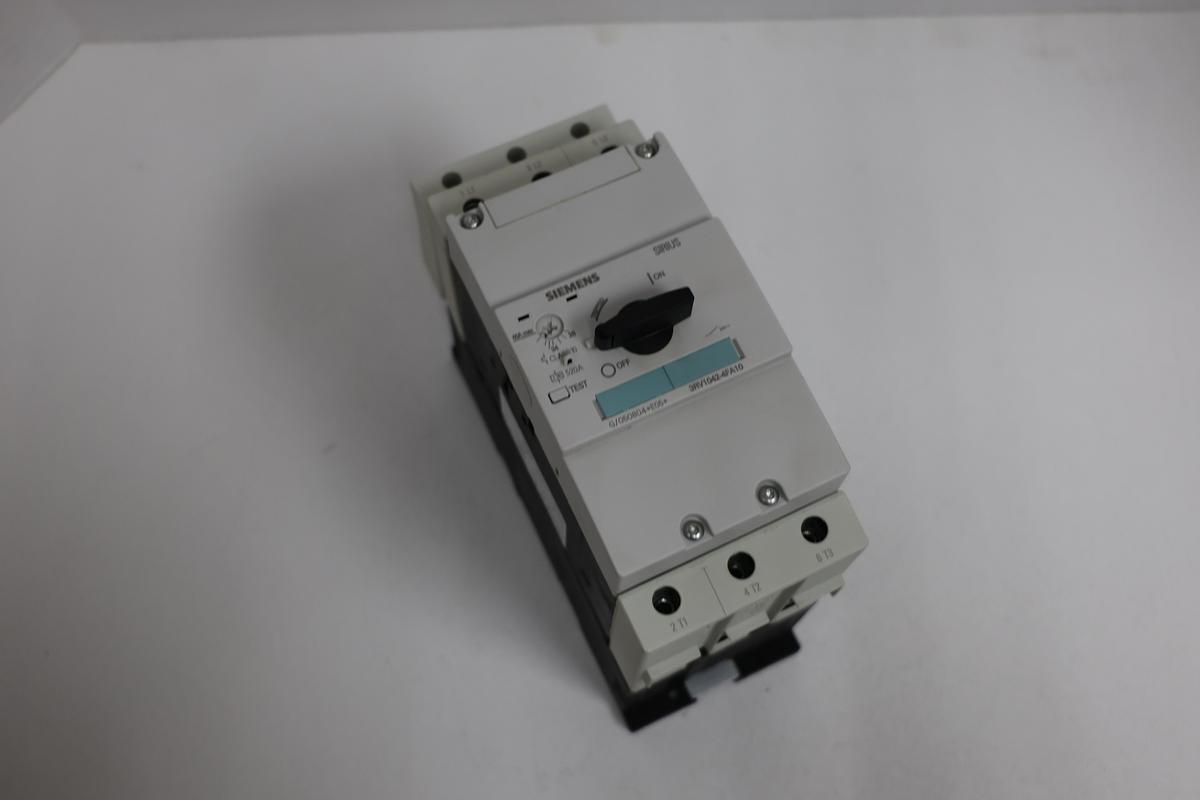 Used Siemens 3RV1042-4FA10 Motor Protection Circuit Breaker – 28-40A, 3-Pole, 520A GHC-37