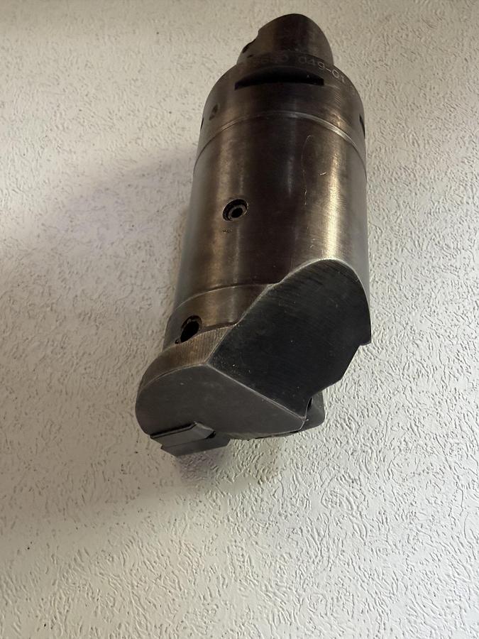 Used Sandvik C4-DDUNR-27080-15 Cutting Turning unit