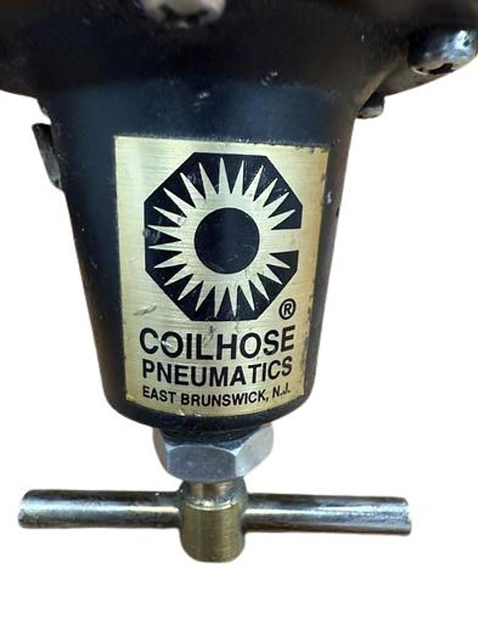 Used Coilhose Pneumatics Heavy-Duty T-Handle Regulator 8802 