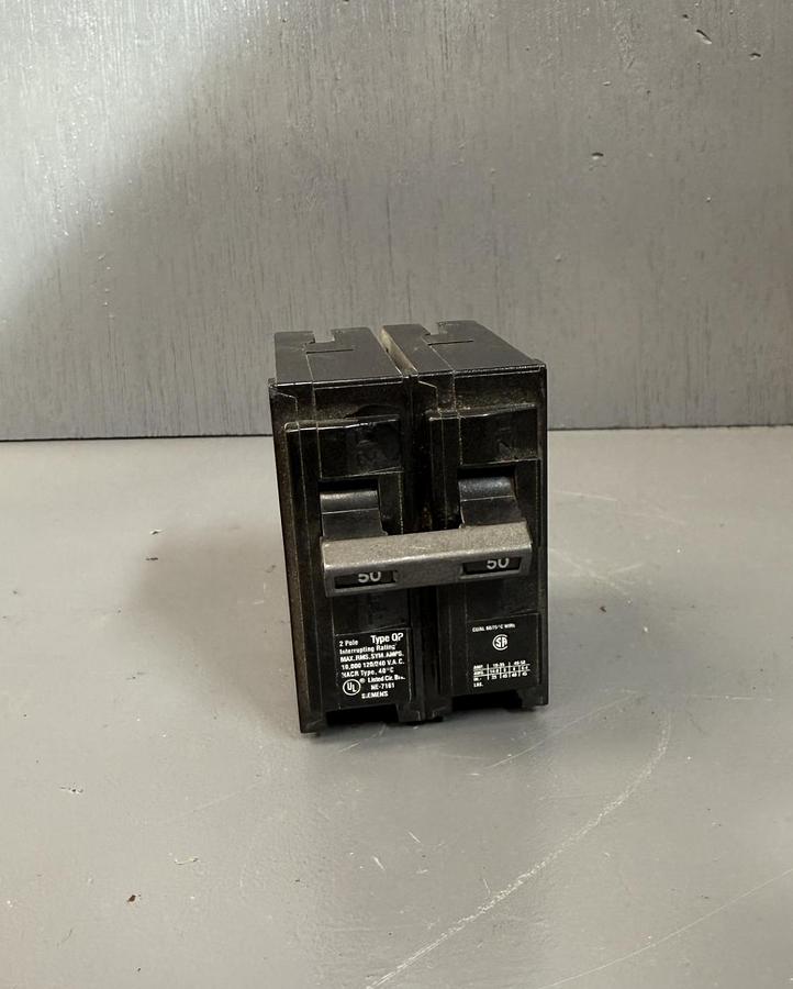 Used  SIEMENS NE-7161 2-POLE TYPE QP CIRCUT BREAKER GHA-117