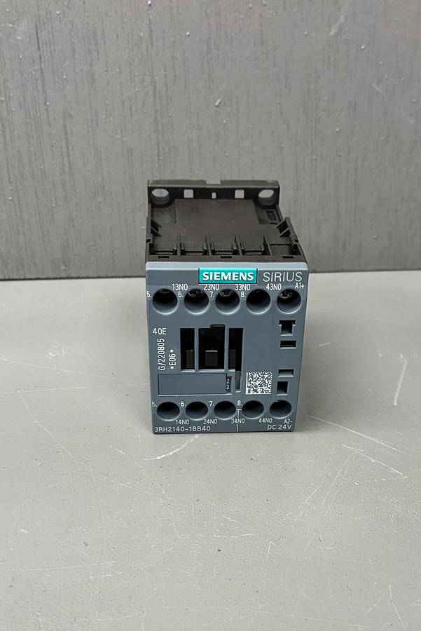Used Siemens 3RH2140‑1BB40 Contactor Relay | 4 NO Auxiliary Contacts | 24 V DC Coil | S00 Frame GHC-36