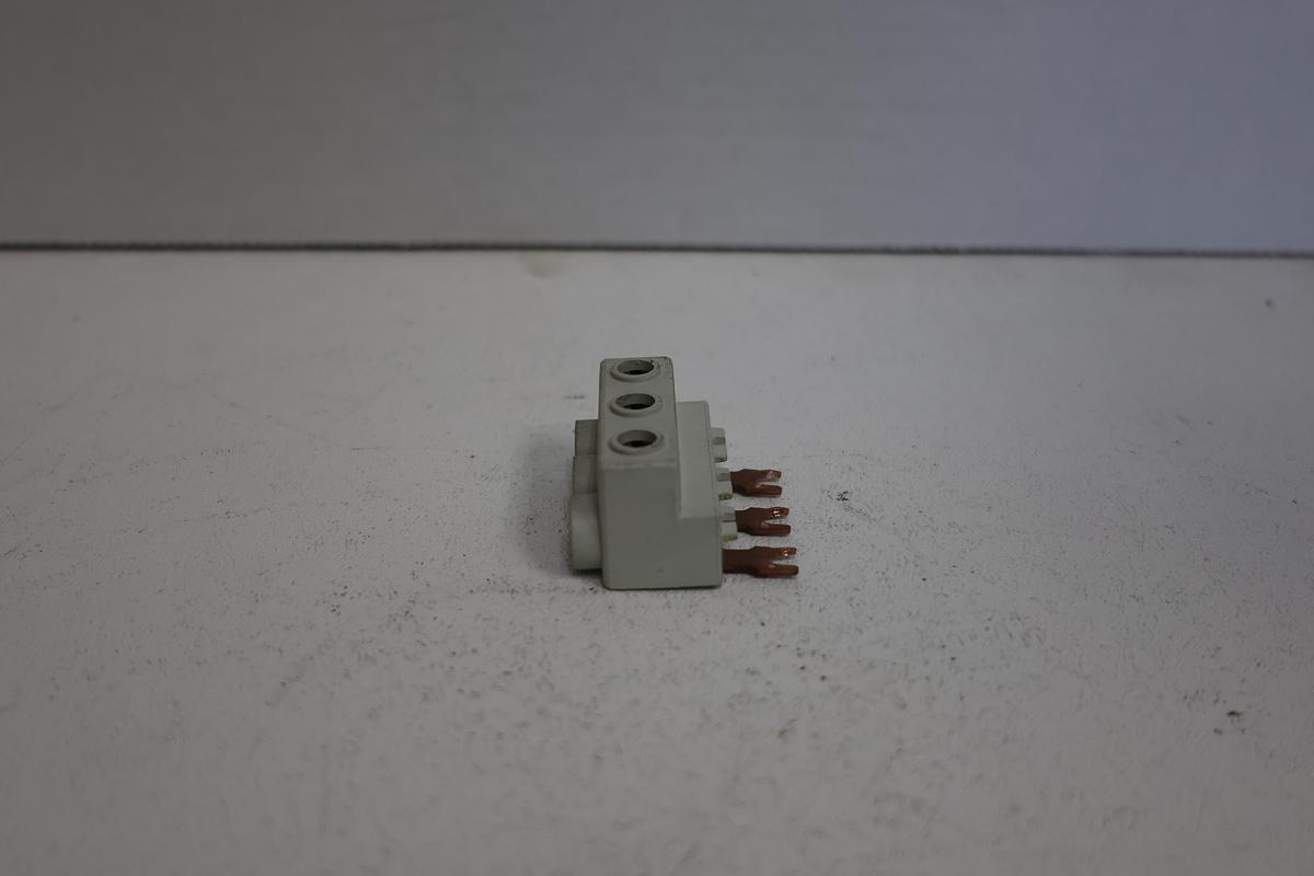 Used Siemens 3RV1925-5AB Motor Starter Accessory – Industrial Component GHC-37