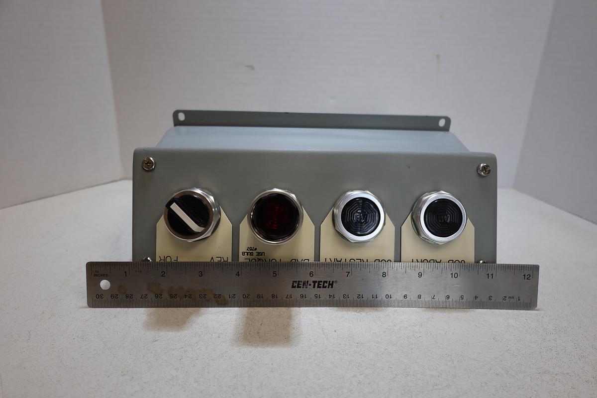 Used Allen-Bradley Industrial Control Box Job Abort Restart Rev/For Selector