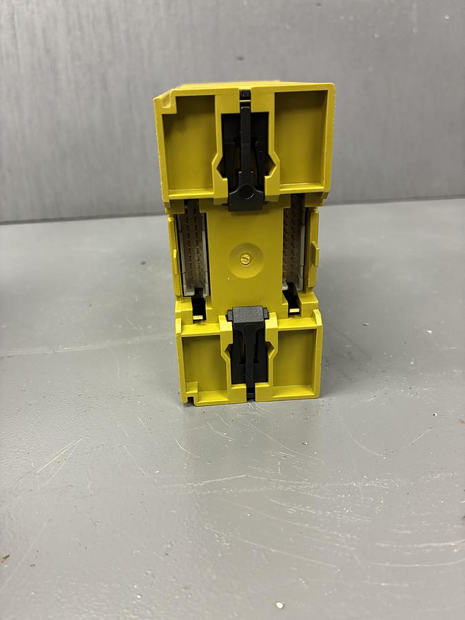 Used PILZ PNOZ mc1p Communication Module GHA-140