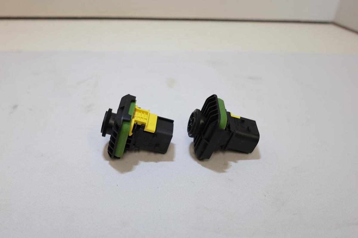 Lot of 2 TE Connectivity 4-Pin Sealed Bulkhead Panel Mount Connectors New