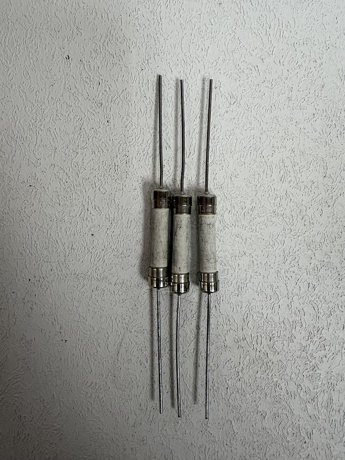 Used Box of 70 Littelfuse Axial-Lead Ceramic Fuse 30A 125V