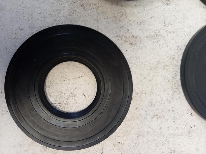 Used Lot of 4 Colonial Seal Company Rubber Gasket 2.250X5.118X0.375 NBR Replacement GH509