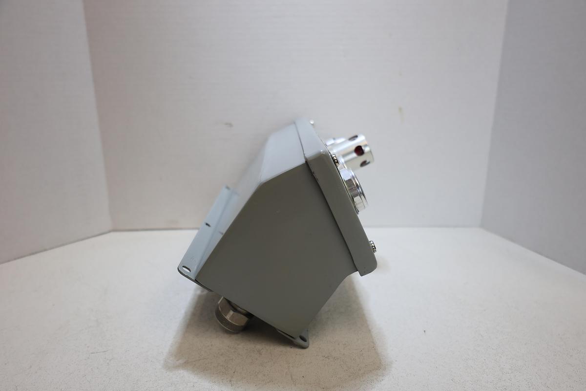 Used Allen-Bradley Industrial Control Box Job Abort Restart Rev/For Selector