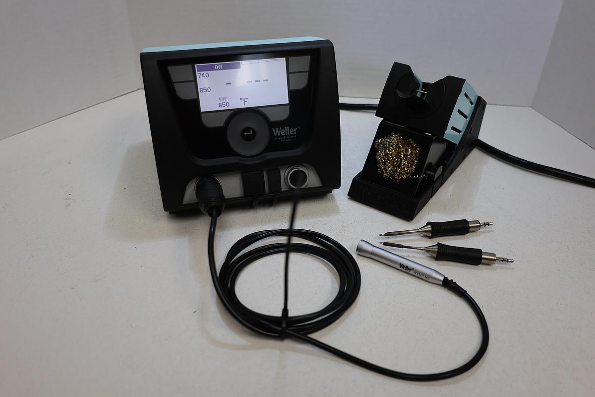 Used Weller WX2 200W Soldering Station w/ WXMP-MS Iron Stand & Tips Tested