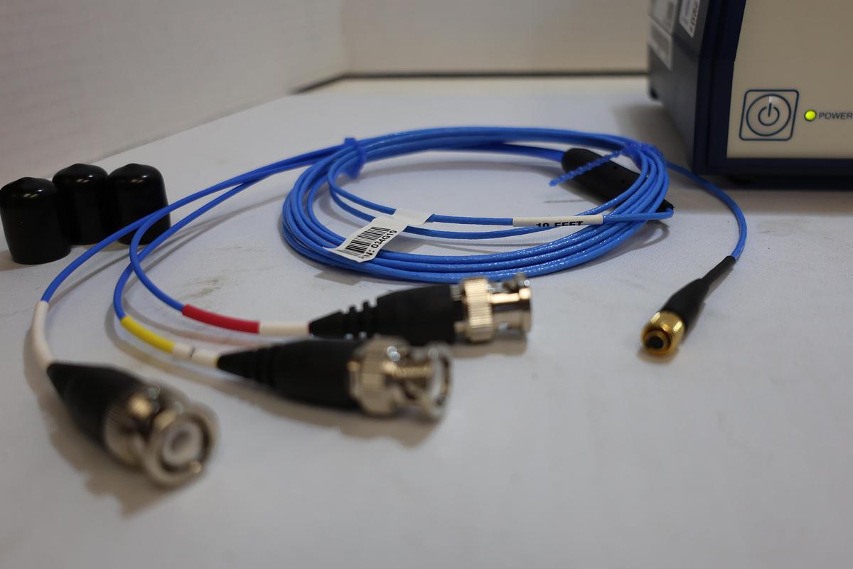 Used PCB 482C05 Vibration Analysis System w/ 2 HT356B01 Sensors & 034G10