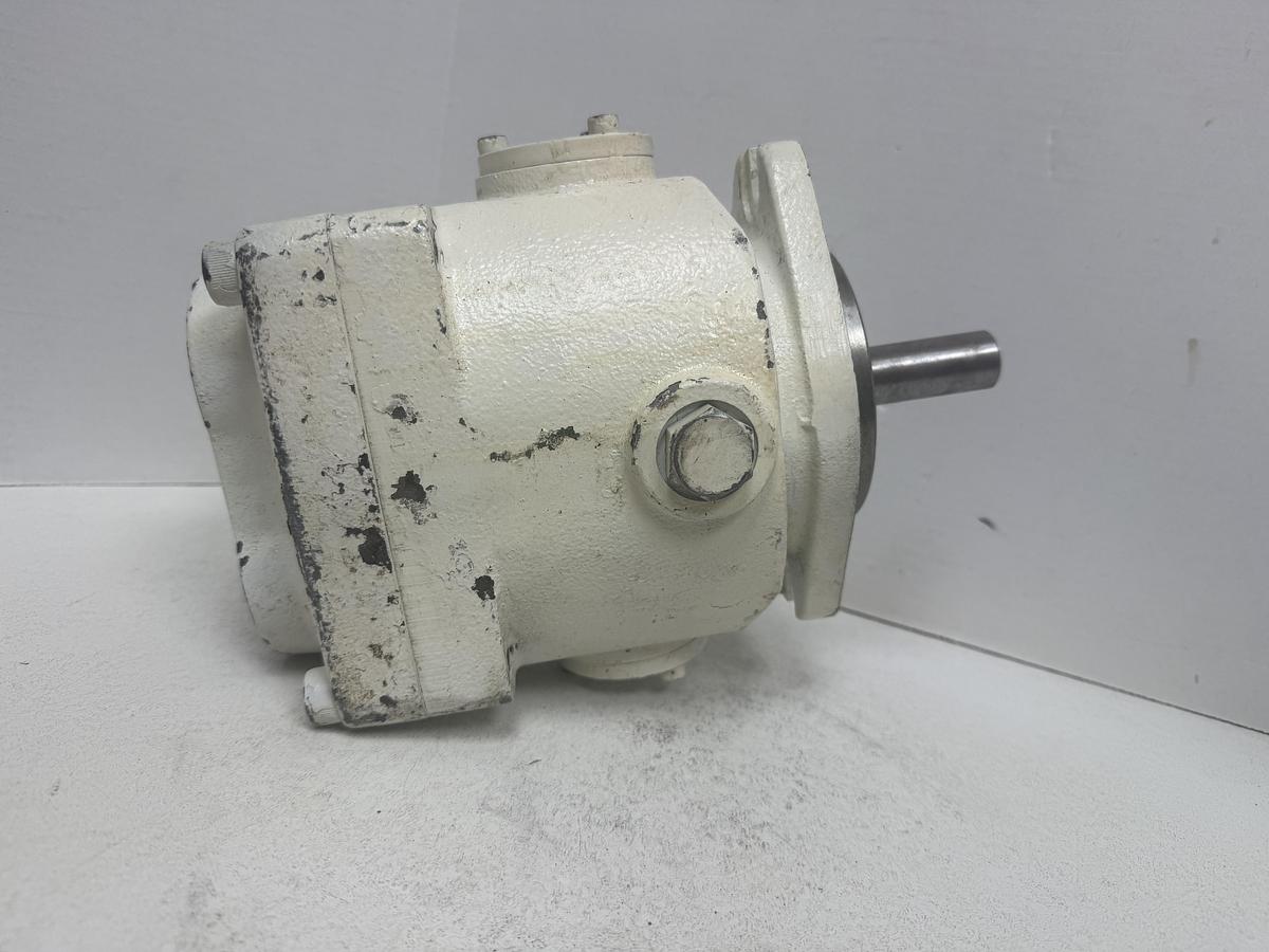 Used Sundstrand Hydro Transmission L38-7044K Hydraulic Pump GHB-92