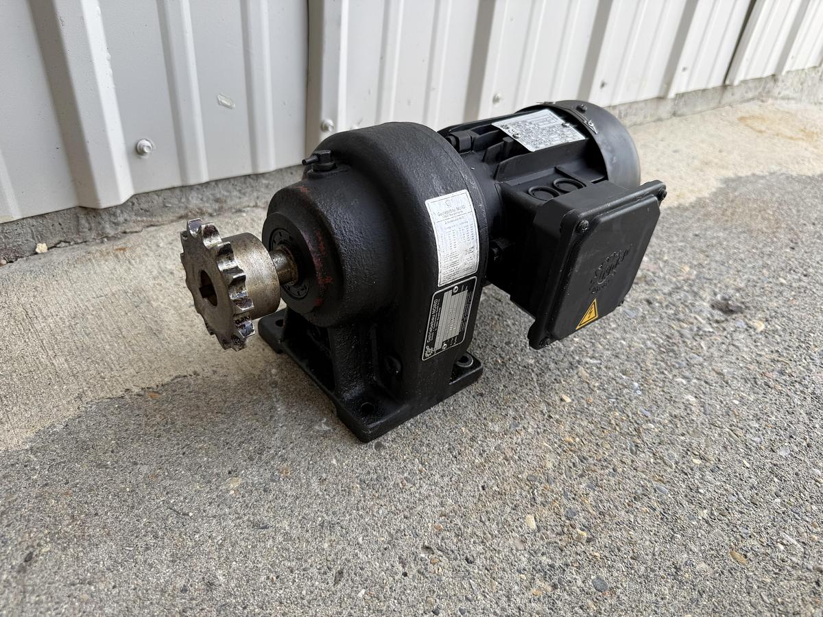 Used NORD SK 63S/4 Electric Motor – 3-Phase 0.12kW / 0.14kW – 230/400V – IP55 GHA-14