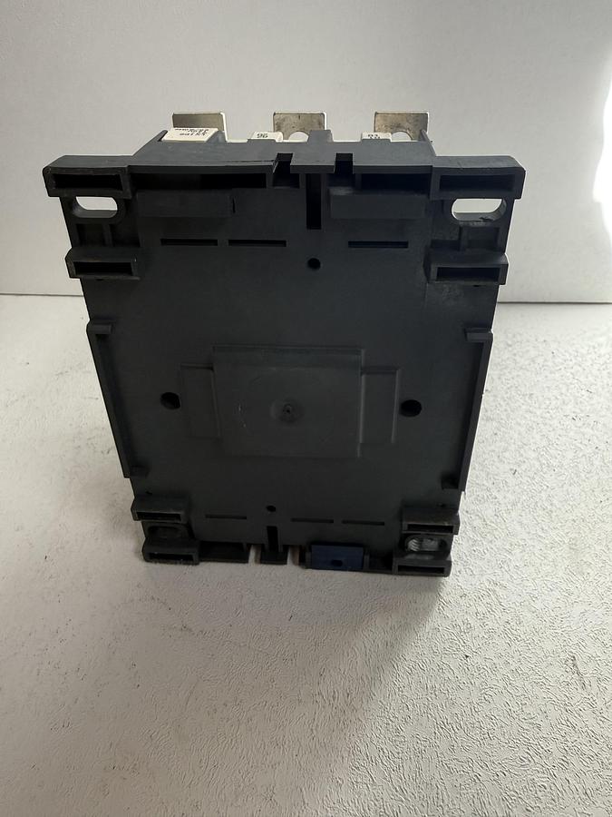 Used Schneider Electric / LC1D150 / 250A / 1000V / Contactor GHC-31