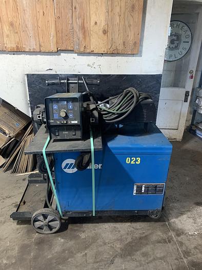 Used Miller Deltaweld 652 Dc Power Source With 70 Series 24V Wire Feeder GHC-co#4