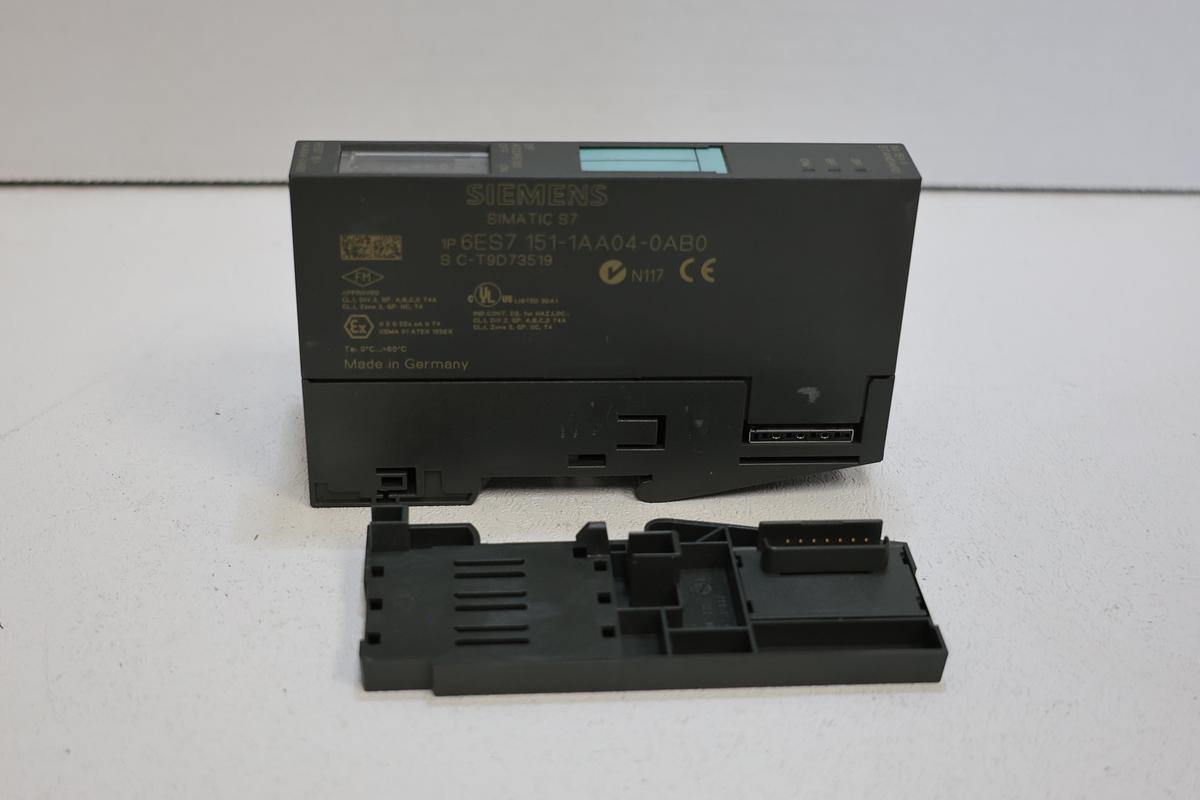 Used Siemens SIMATIC DP ET200S IM151-1 Interface Module w/ 6ES7 193-4JA00-0AA0 Used